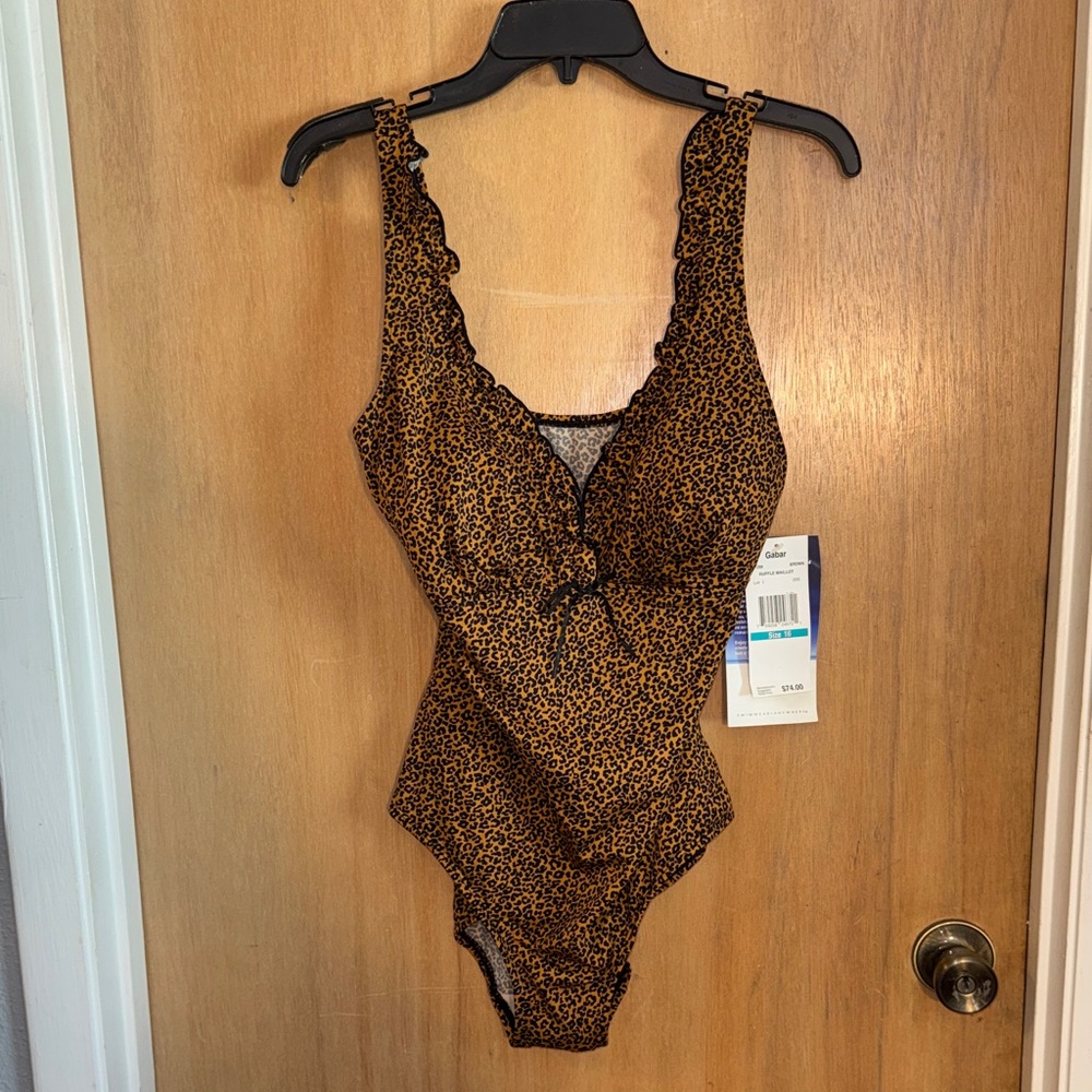 NWT Gabar Leopard Print One-Piece V-neck Swimsuit with Ruffles Size 16